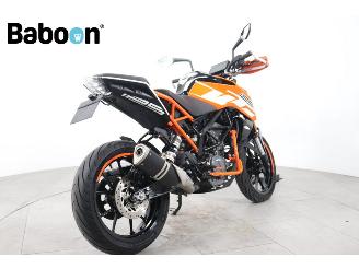 KTM 125 Duke  picture 23