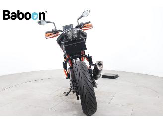 KTM 125 Duke  picture 24