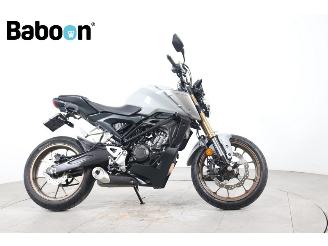 Honda CB 125 R picture 9