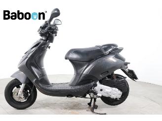Piaggio  Zip 45KM picture 5