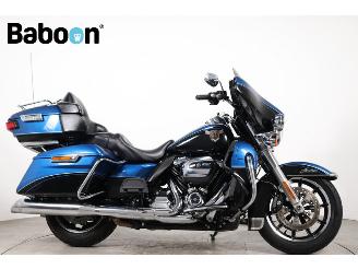 krockskadad bil motor Harley-Davidson  FLHTK Ultra Glide Limited 115 Years Anniversary 2018/11