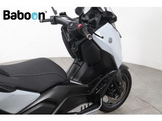 Yamaha XMAX 300 Tech MAX+ picture 13