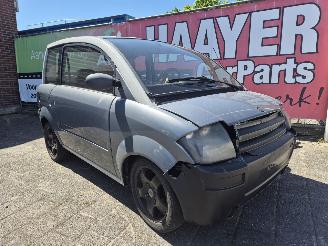 skadebil brommobiel Microcar  mc1 generic 2005/8