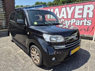 krockskadad bil auto Daihatsu Materia 1.3 funk AIRCO 2007/4