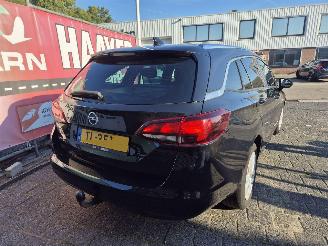 Opel Astra sports tourer 1.0 online edition picture 3