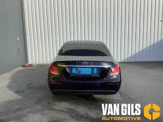 Vrakbiler auto Mercedes E-klasse E (W213), Sedan, 2016 E-200d 2.0 Turbo 16V 2017/4