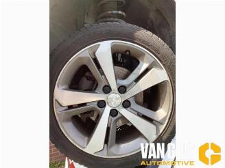 Peugeot 308 308 (L3/L8/LB/LH/LP), Hatchback 5-drs, 2013 / 2021 1.2 12V e-THP PureTech 130 picture 20