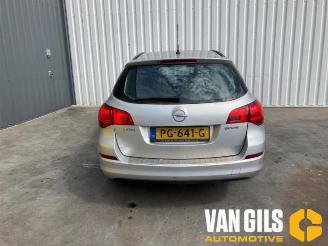 Uttjänta bilar auto Opel Astra Astra J Sports Tourer (PD8/PE8/PF8), Combi, 2010 / 2015 1.4 16V ecoFLEX 2011/7