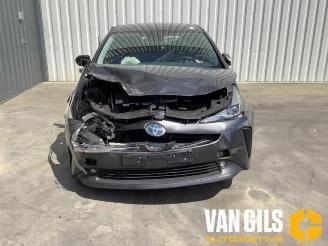 Coche siniestrado Toyota Prius Prius (ZVW5), Hatchback, 2015 / 2022 1.8 16V Hybrid 2019/5