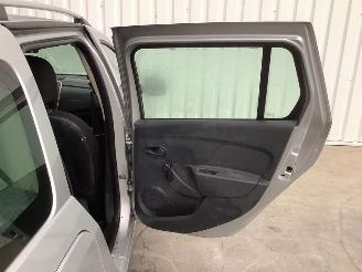 Dacia Logan  picture 13