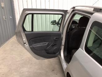Dacia Logan  picture 12