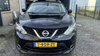 krockskadad bil auto Nissan Qashqai  2016/4