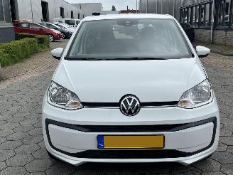 Volkswagen Up! 1.0 BMT move up! picture 3