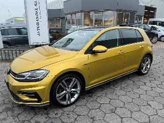 Auto incidentate Volkswagen Golf TSI R-Line Pano  AUTOMAAT 81KW 2017/12