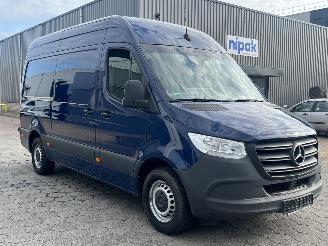 skadebil bedrijf Mercedes Sprinter 2.2 316 MBux L2H2 120KW 2019/1