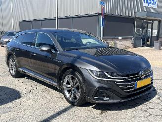 Voiture accidenté Volkswagen Arteon Shooting Brake GTE Hybrid R-Line 218PK 2021/7