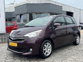 Auto incidentate Toyota Verso S 1.3 VVT-i Aspiration AUTOMAAT 2011/10
