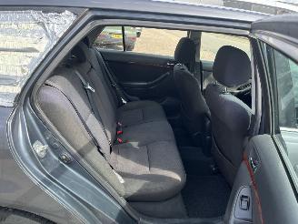 Toyota Avensis Wagon 2.0 VVTi Linea Sol picture 13