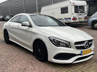 krockskadad bil auto Mercedes Cla-klasse 180 Ambition PANO AUTOMAAT 2017/2