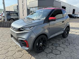 krockskadad bil brommobiel Aixam  City Sport S10 2025/2