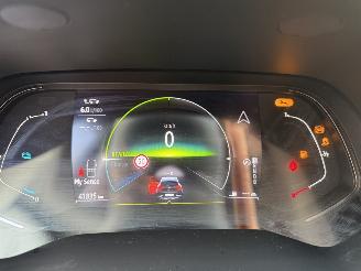 Renault Captur E-TECH HYBRID picture 19