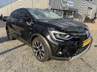 Renault Captur E-TECH HYBRID picture 3