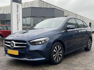 Unfallwagen Mercedes B-klasse 200 Business Solution Plus AUTOMAAT 2019/8
