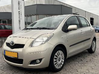 Voiture accidenté Toyota Yaris 1.3 VVTi Aspiration AUTOMAAT 2010/6