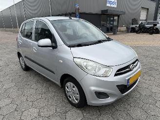 Voiture accidenté Hyundai I-10 1.2 i-Drive Cool 2011/3