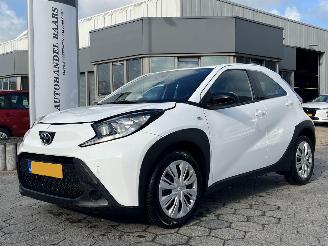 Voiture accidenté Toyota Aygo X 1.0 VVT-i MT Play 2024/3