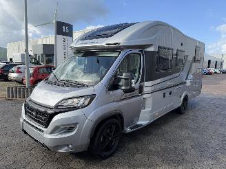 krockskadad bil camper Adria Matrix 180 PK Autom 2024/8
