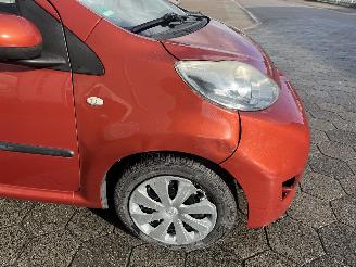 Peugeot 107 1.0-12V Urban Move picture 9