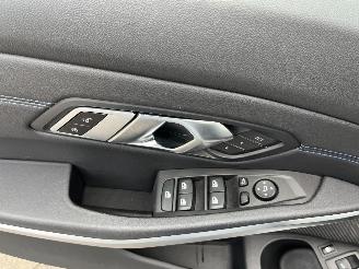 BMW 3-serie 330e M  xDrive picture 18