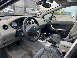 Peugeot 308 1.6 THP XT picture 11