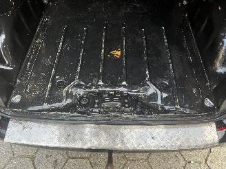 Peugeot Expert 227S 2.0 BlueHDI 150 Premium Pack picture 9