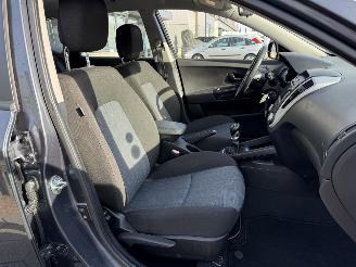 Kia Cee d Sporty Wagon 1.4 CVVT Navigator Plus Pack picture 15