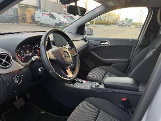 Mercedes B-klasse 180 Prestige AUTOMAAT picture 11