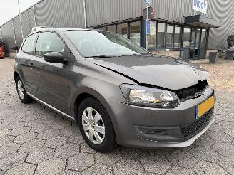 krockskadad bil auto Volkswagen Polo 1.2 Easyline 2012/6