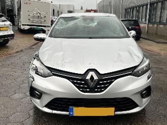 Renault Clio 1.0 TCe Initiale Paris AUTOMAAT picture 2