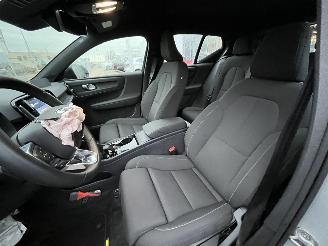 Volvo XC40 Single Motor Extended Range Plus 82 kWh picture 15