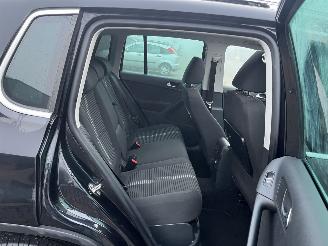 Volkswagen Tiguan 1.4 TSI Sport&Style PANO picture 10