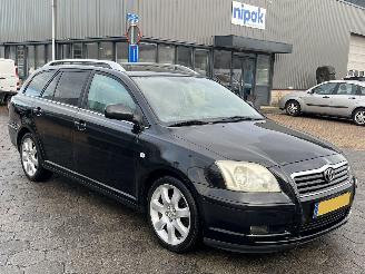 Toyota Avensis Wagon 2.4 VVTi Executive AUTOMAAT picture 3