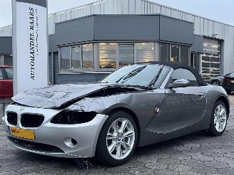 krockskadad bil auto BMW Z4 Roadster 2.2i 2004/6