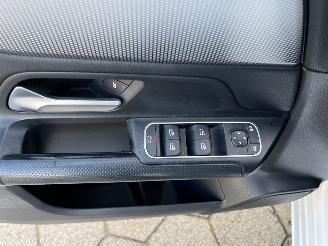 Mercedes B-klasse 200d AUTOMAAT picture 18