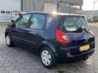 Renault Scenic 1.6-16V Business Line picture 6