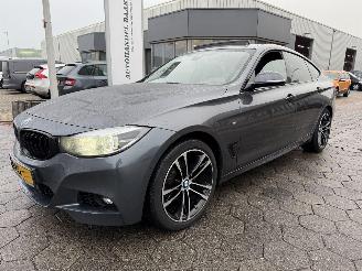 Coche accidentado BMW 3-serie 320i xDrive High Executive 2019/10