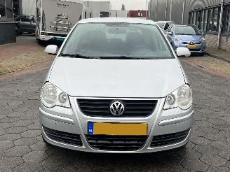 Volkswagen Polo 1.4-16V Optive picture 2