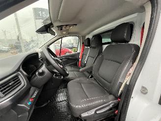 Renault Trafic 2.0 Blue dCi 170 T30 L2H1 Extra AUTOMAAT picture 16