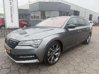 skadebil auto Skoda Superb 1.4 GTE TSI iV Sportline 217 pk 2023/12