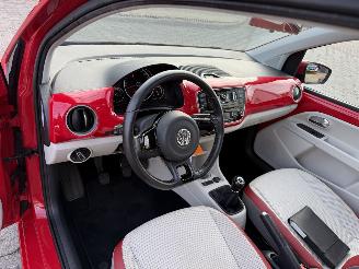 Volkswagen Up! 1.0 move up! BlueMotion picture 18